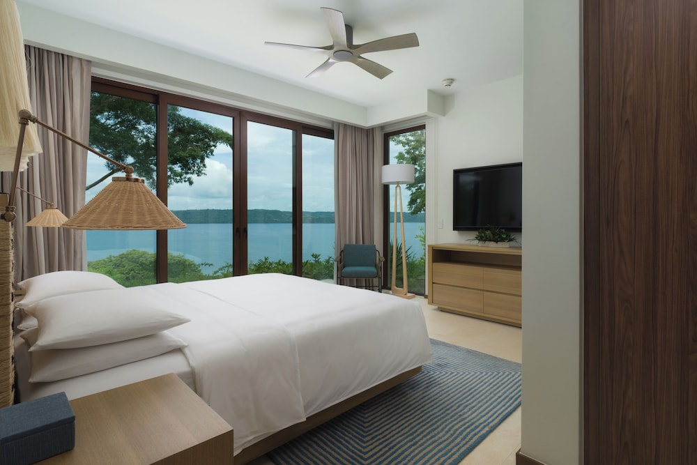 1 BEDROOM, VILLA