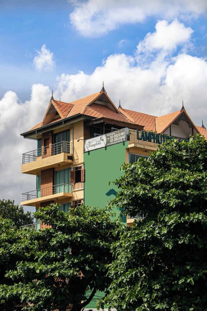 Lamphu Tree House Boutique Hotel 3/70