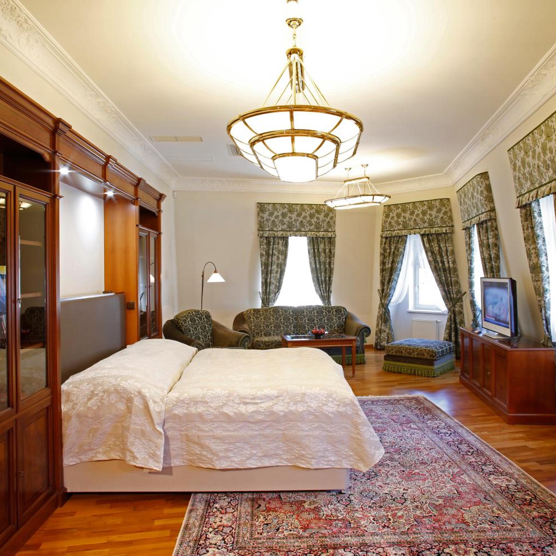Presidential, Wellness, Suite, Pool Access