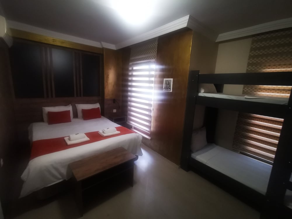 Ador Troia Otel 12/31
