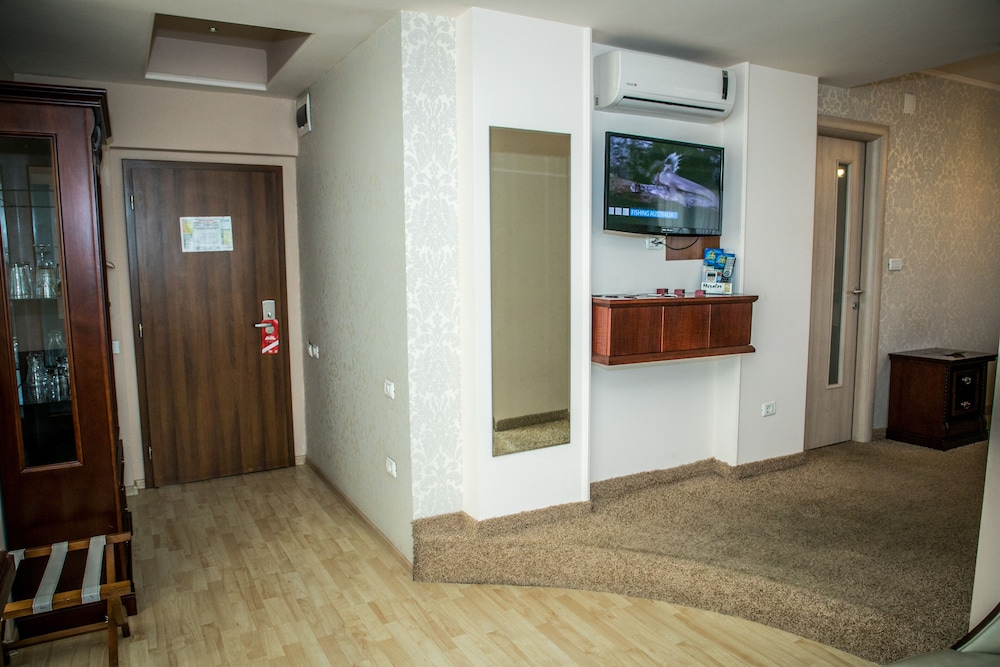Hotel Megalos 10/40