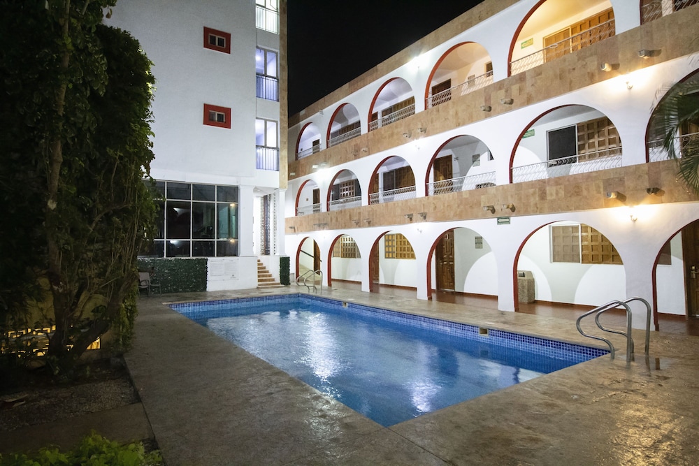 Hotel Maya Yucatan by Cartas a Frida 47/50