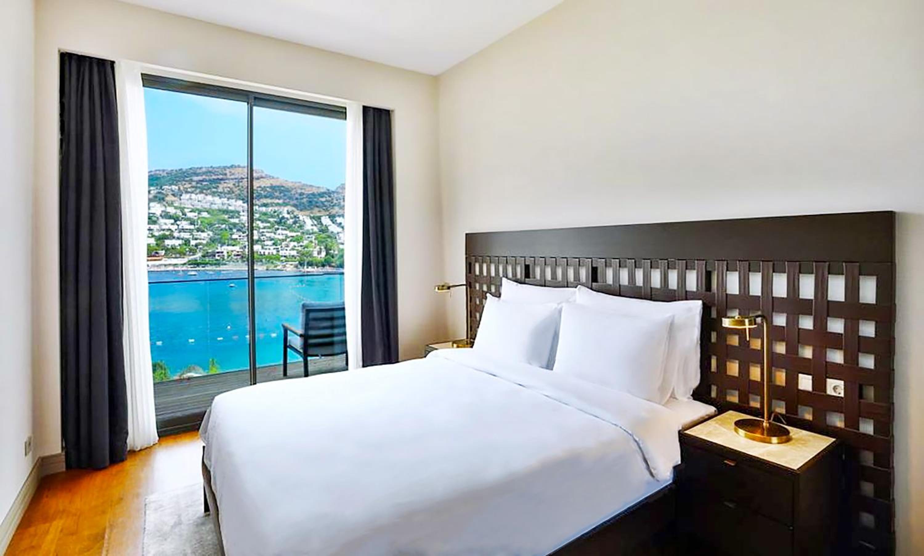 Executive, Suite, Sea View