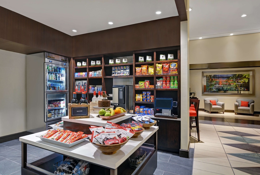 Hilton Garden Inn Chicago Downtown/Magnificent Mile 49/70
