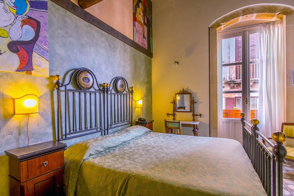 غرفة كلاسيكية، Charme Hotel Henrys House 3/9