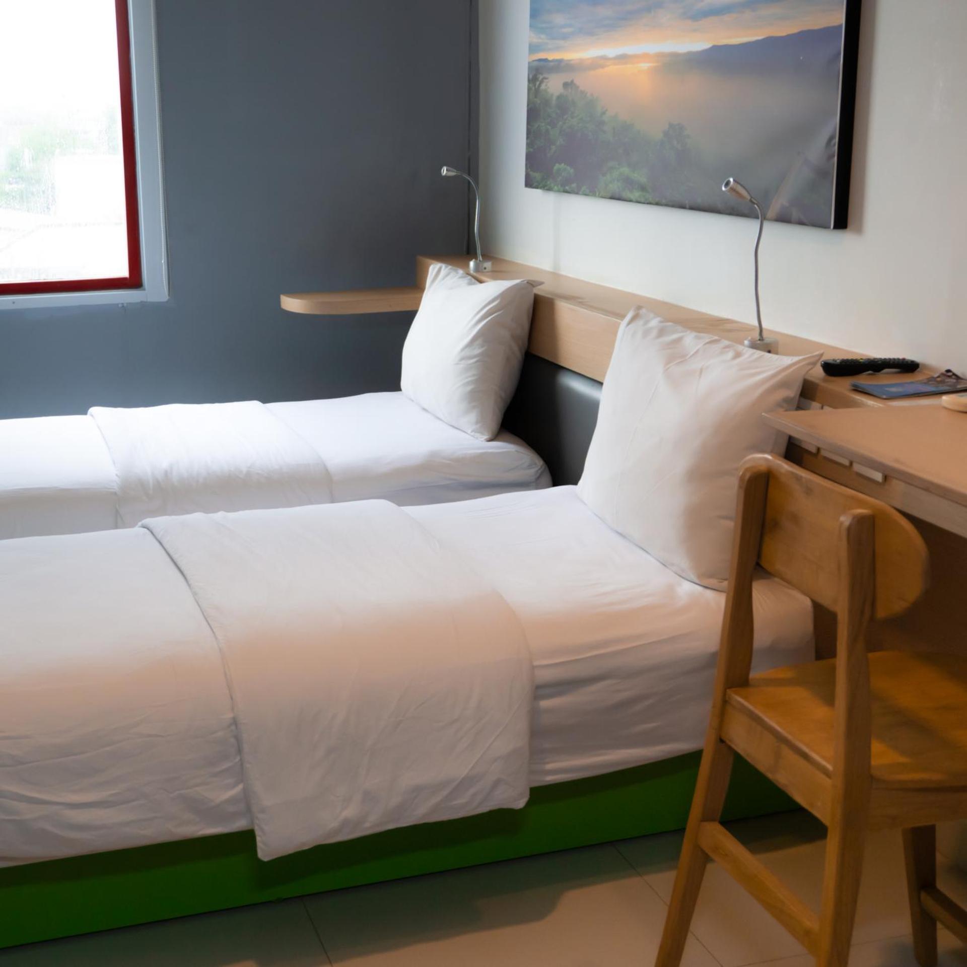Pop, Double or Twin Bed