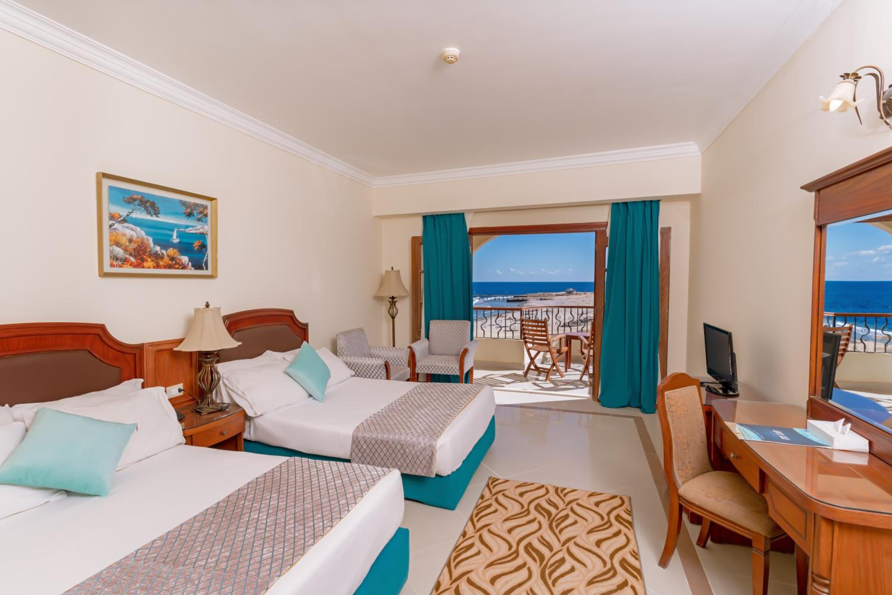 غرفة ثلاثية بإطلالة على البحر، Coral Hills Resort Marsa Alam 10/10