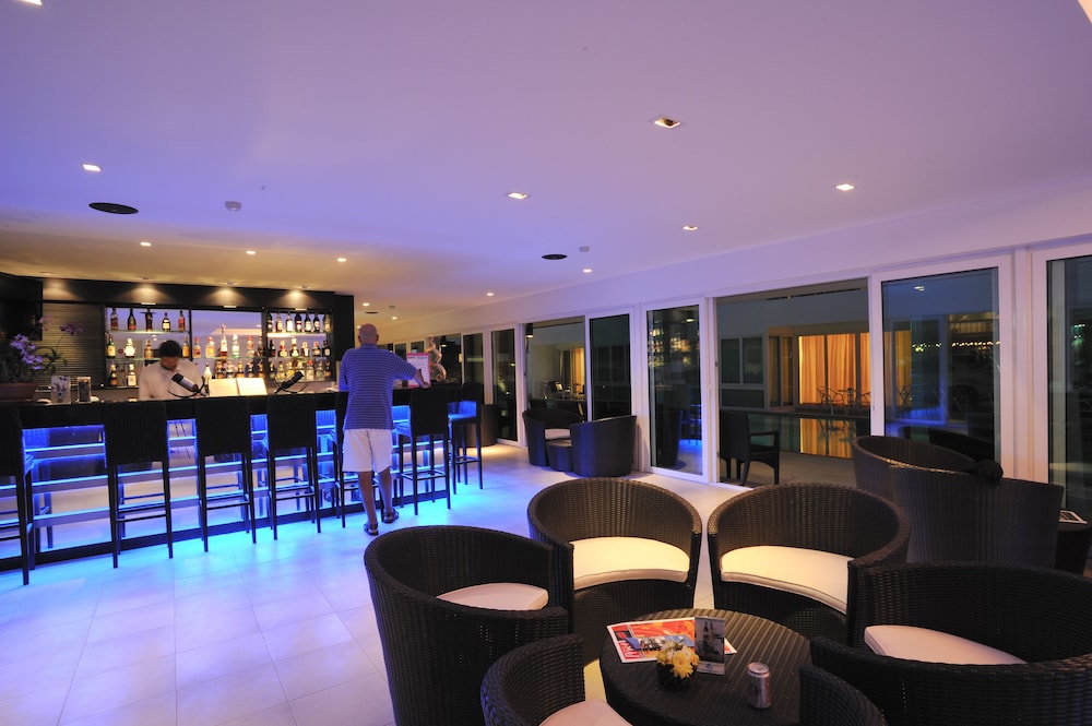 The Palms 33/50