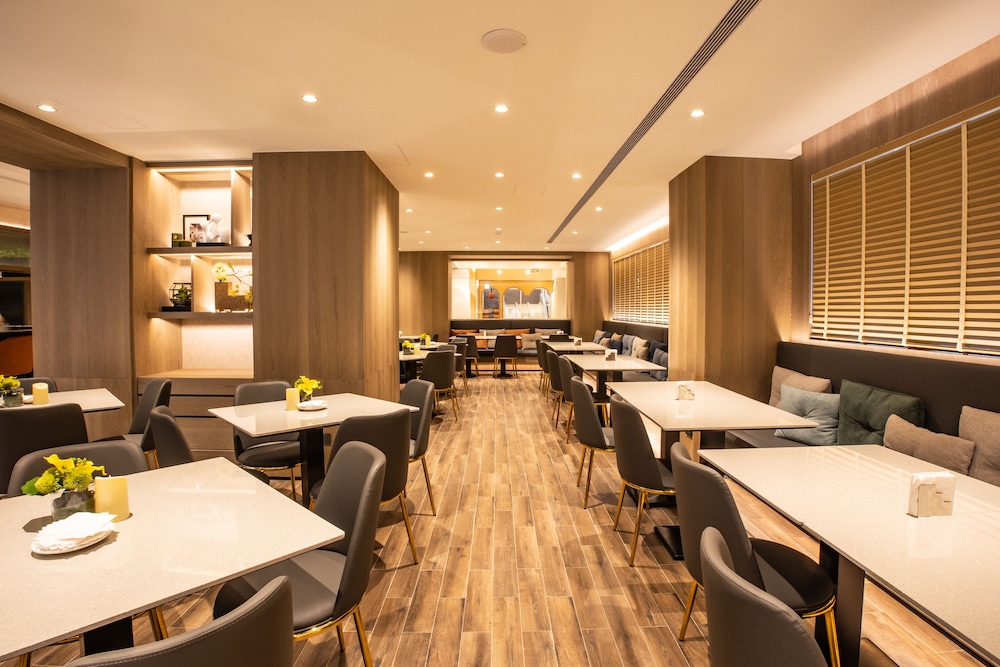 Mega Hotel Chiayi (ex. Hotel Discover) 46/63