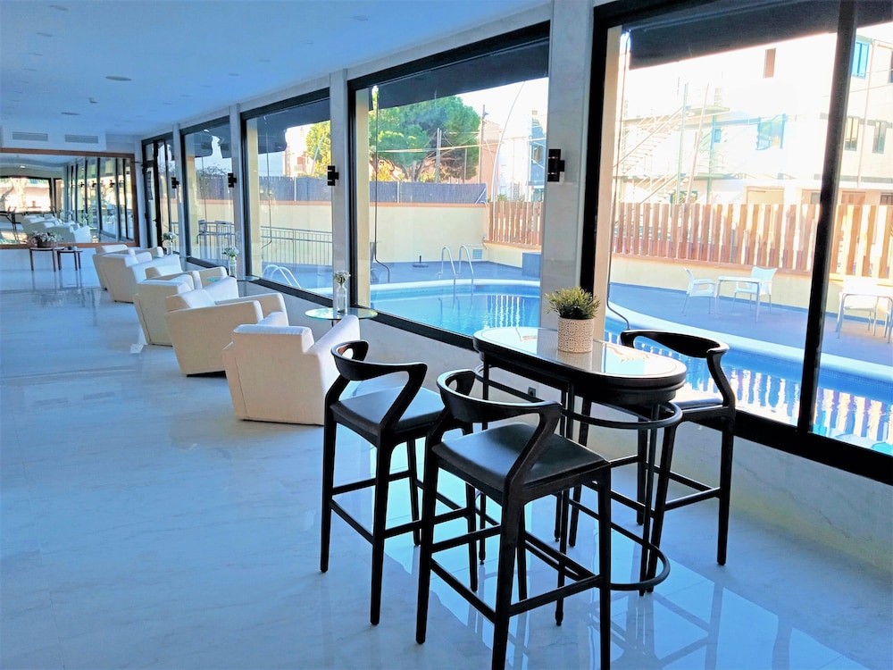 Hotel 153 55/71