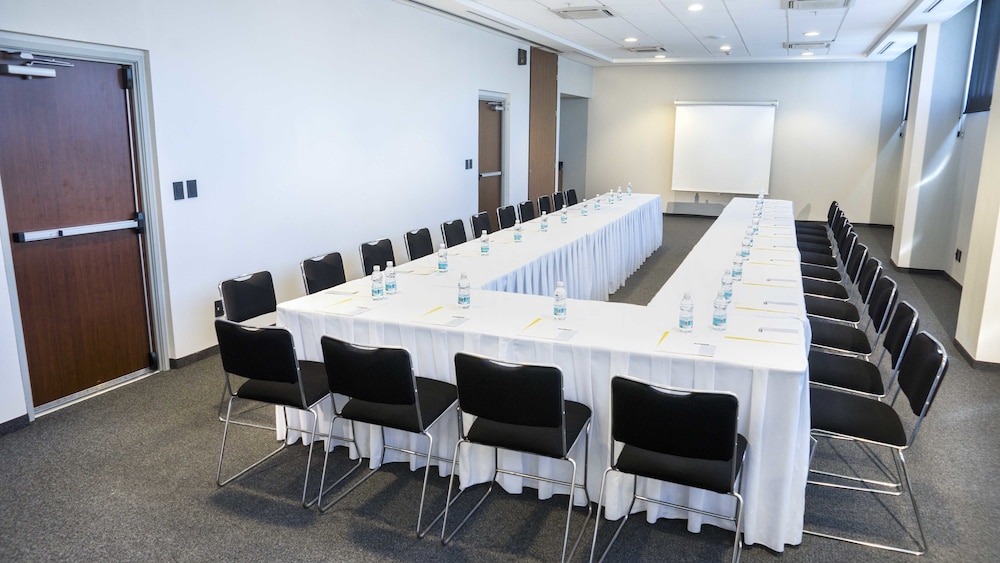 Holiday Inn Express Mexico City Satelite By IHG 48/53