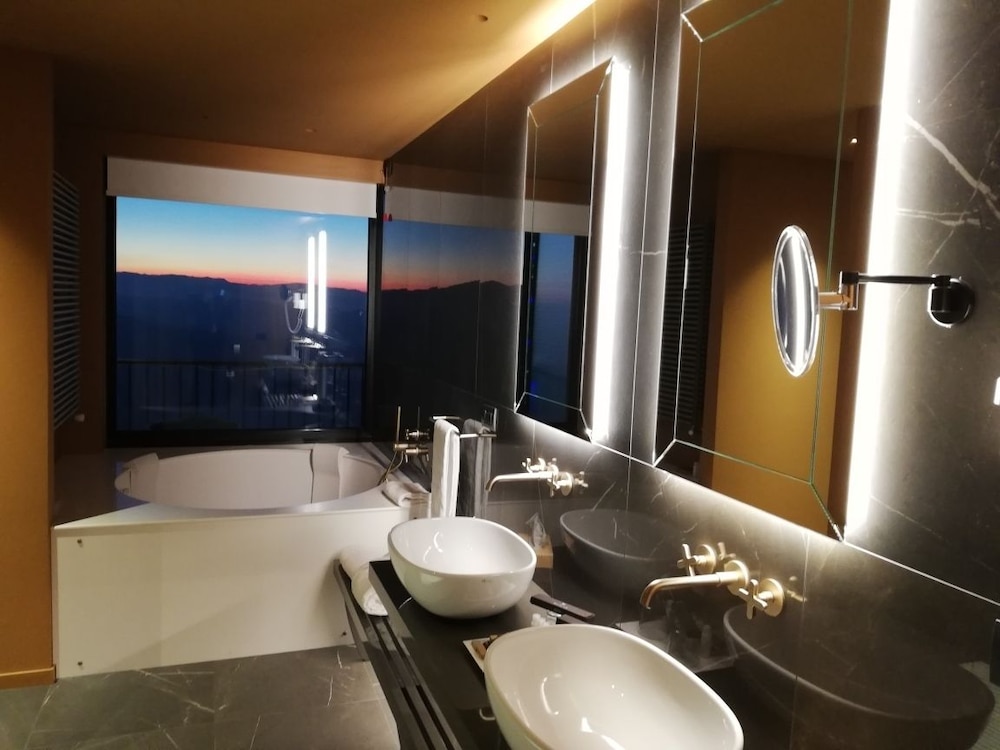 Grand Hotel San Marino 48/50