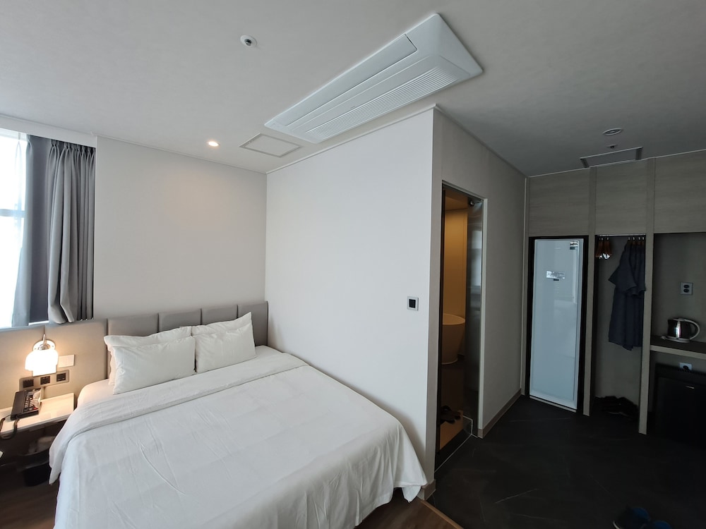 The Point Hotel 20/70