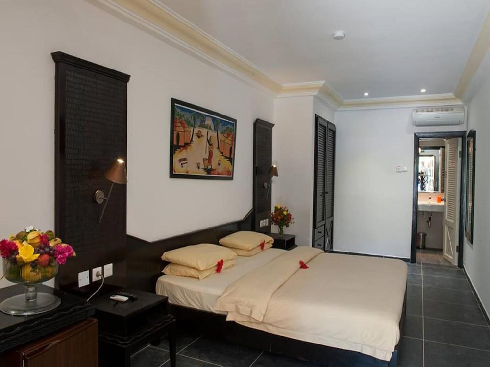 Senegambia Beach Hotel 26/73
