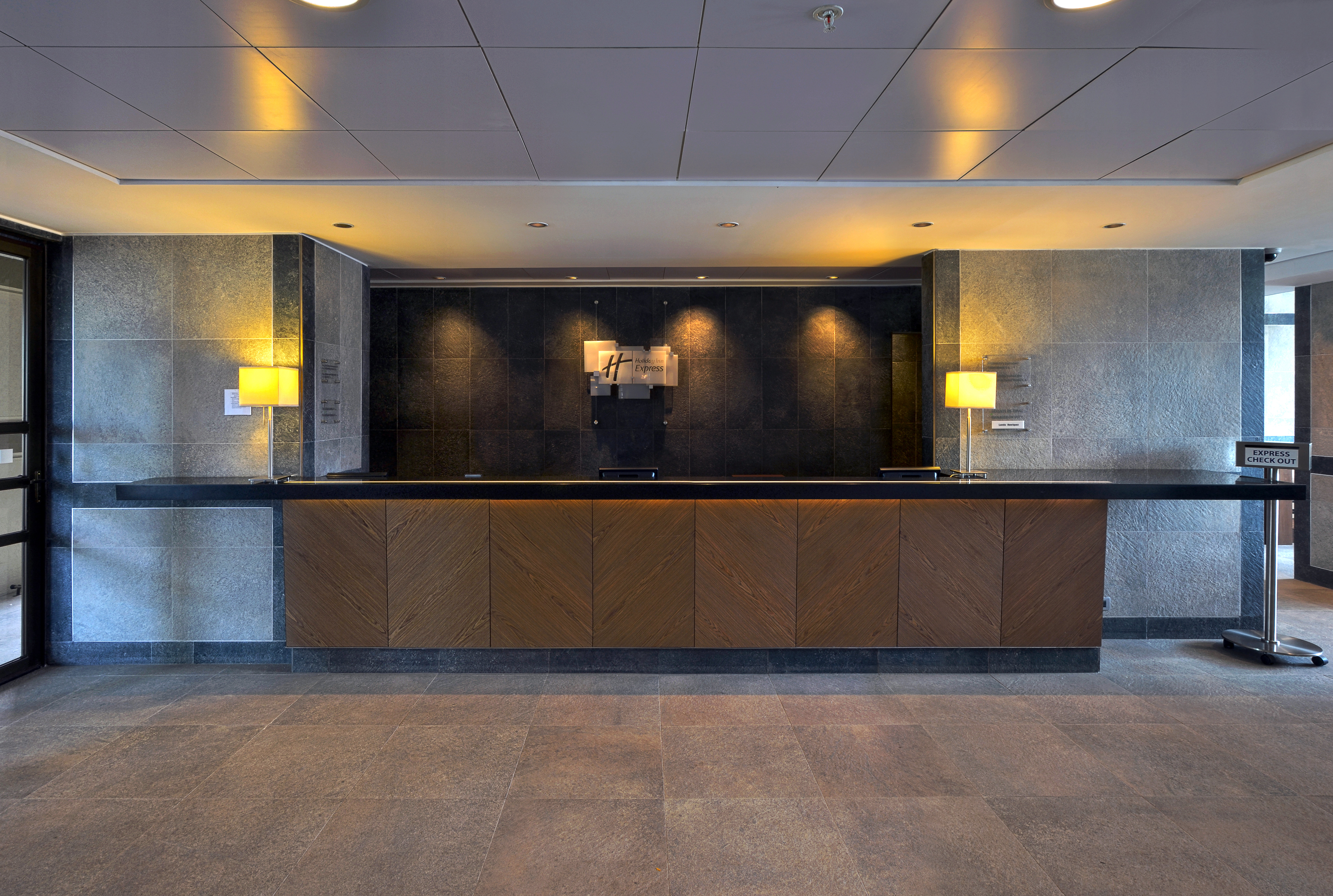 HOLIDAY INN EXPRESS TEMUCO 10/79