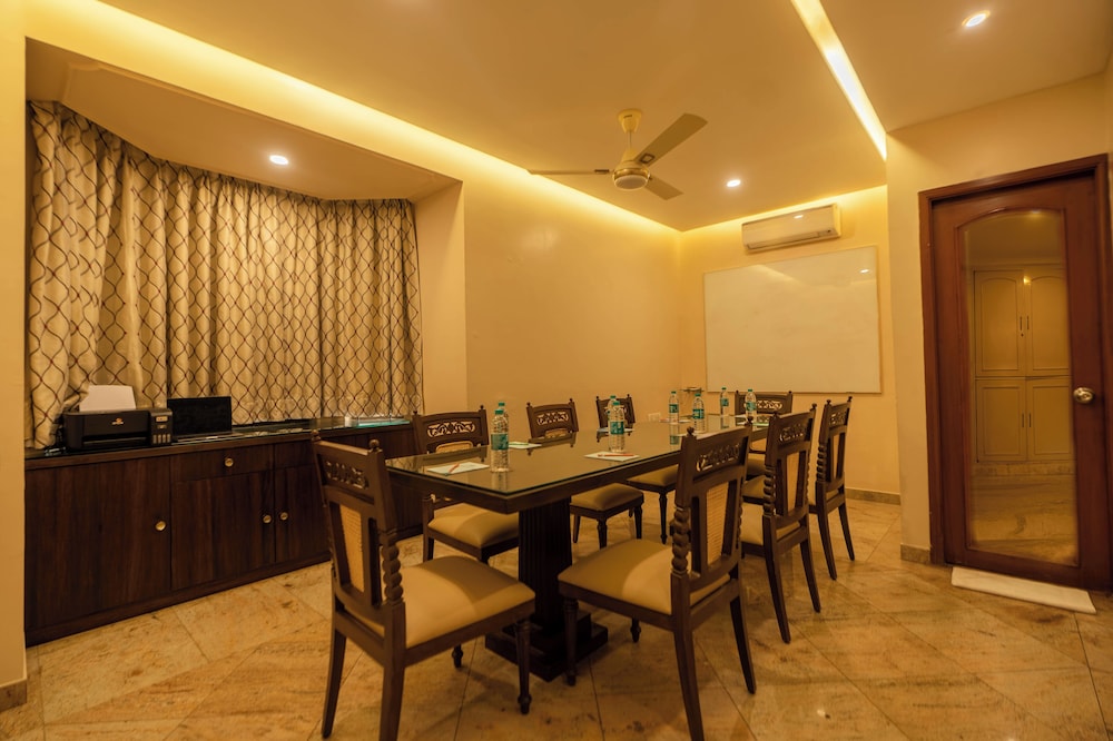 Pai Viceroy Jayanagar 24/34