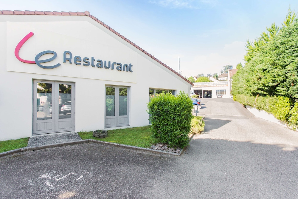 CAMPANILE VICHY - BELLERIVE SUR ALLIER 45/50