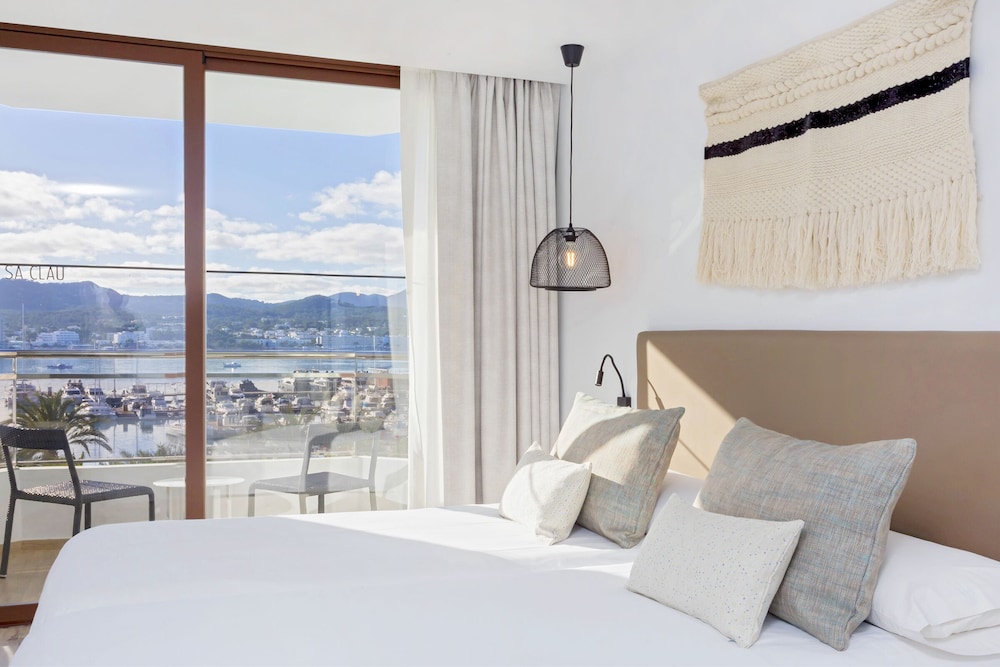 Hotel Sa Clau by Mambo Ibiza 11/37