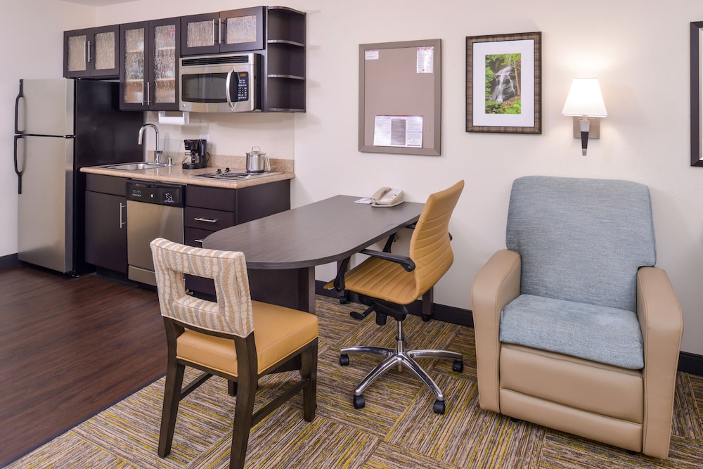 Candlewood Suites Paducah 59/65
