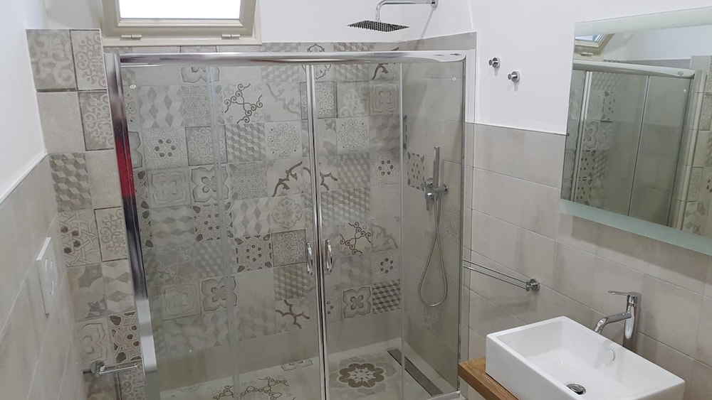 Villa Fanizza 40/46