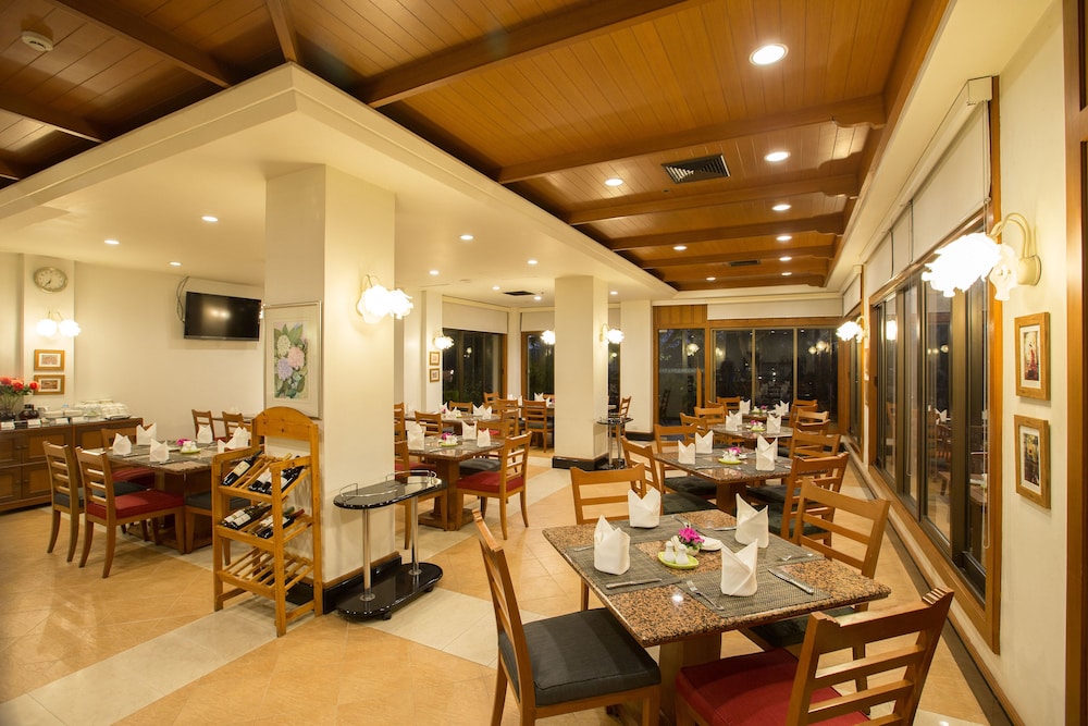 Imperial River House Resort 35/50