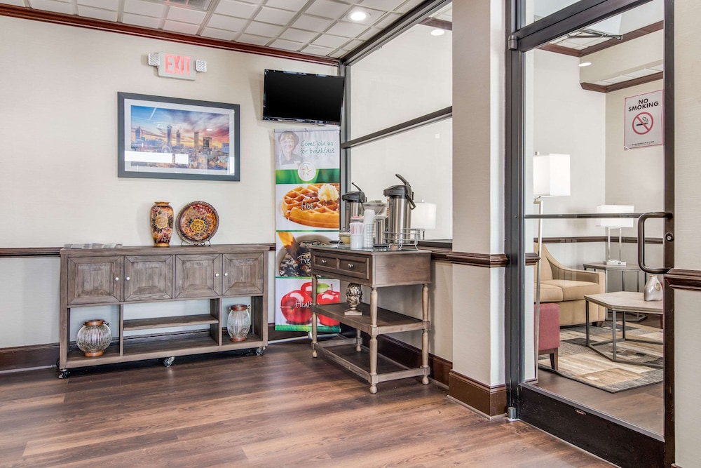 Quality Inn Suwanee I-85 24/39