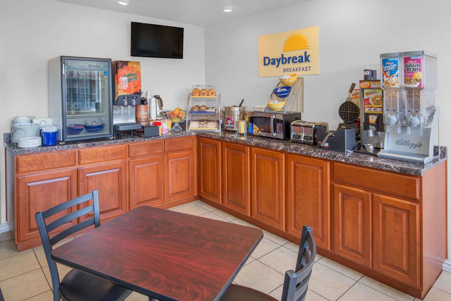 Days Inn by Wyndham Eureka CA 14/22