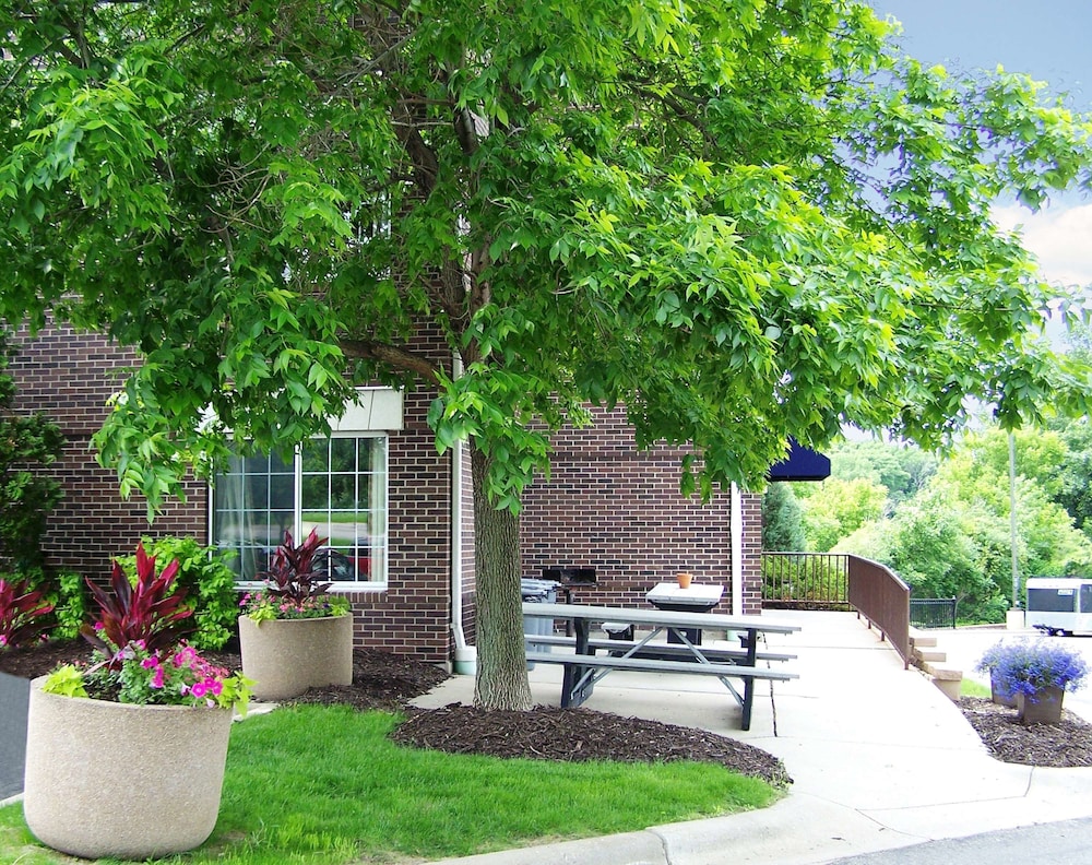 Extended Stay America-Minneapolis-Eden Prairie-Technology Dr 2/53