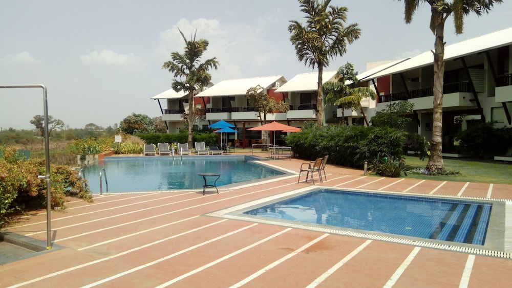Regenta Resort Soma Vine Village 16/34