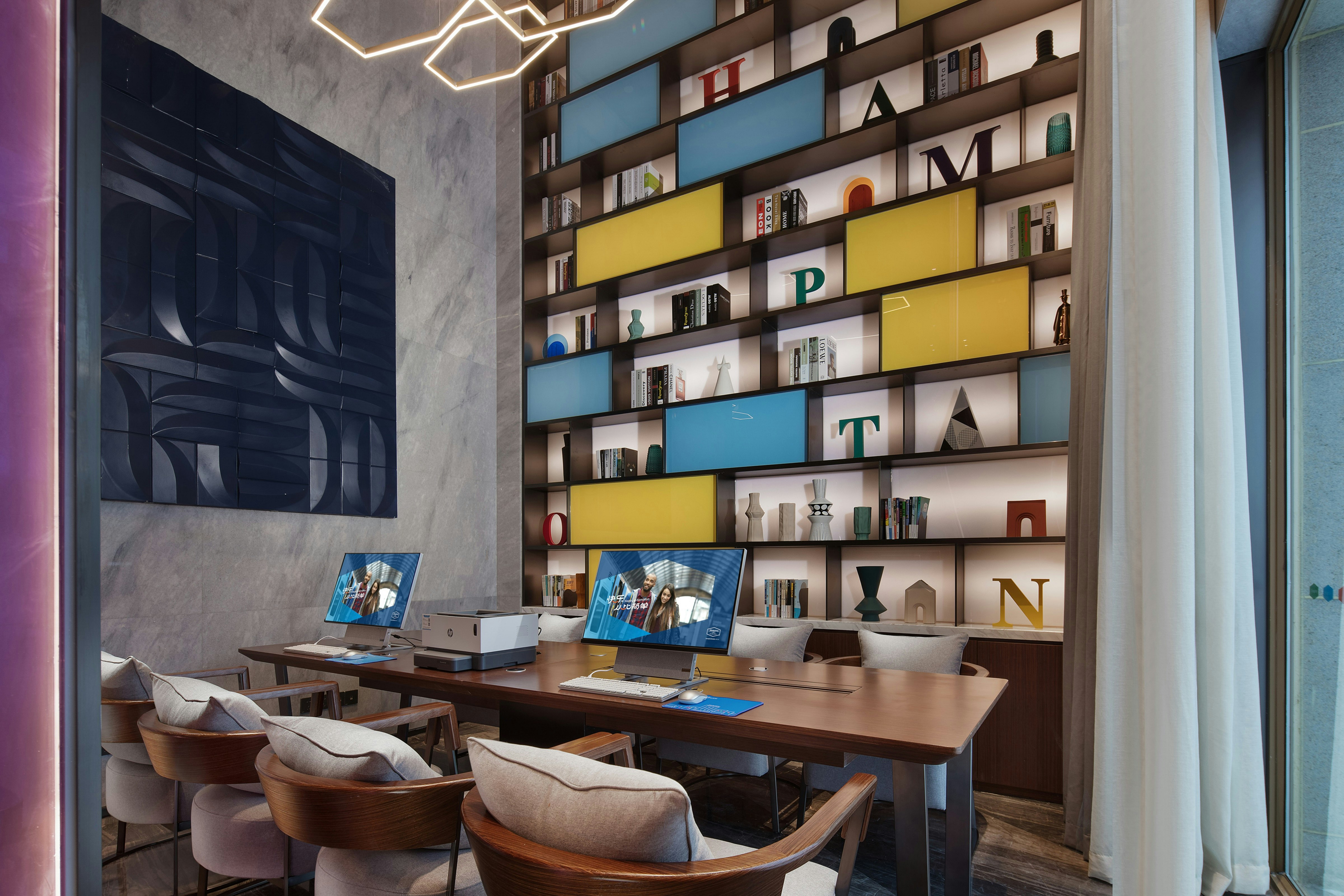 Hampton by Hilton Urumqi International Airport 19/20