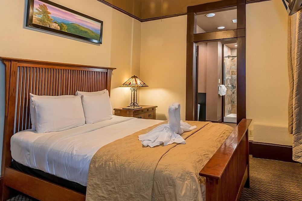 Basin Park Hotel 13/69
