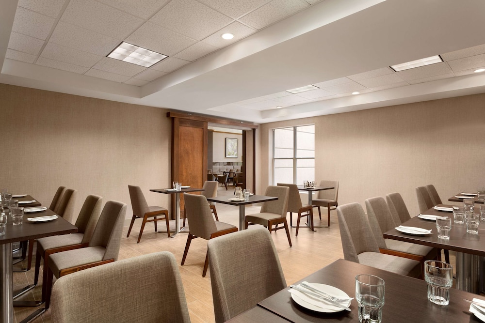 Homewood Suites by Hilton Orlando-International Drive/Convention Center 54/62