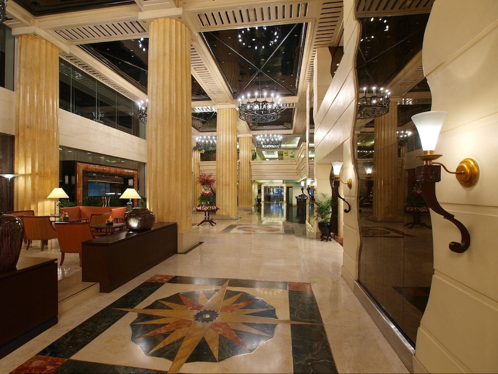 The Heritage Hotel Manila 85/100