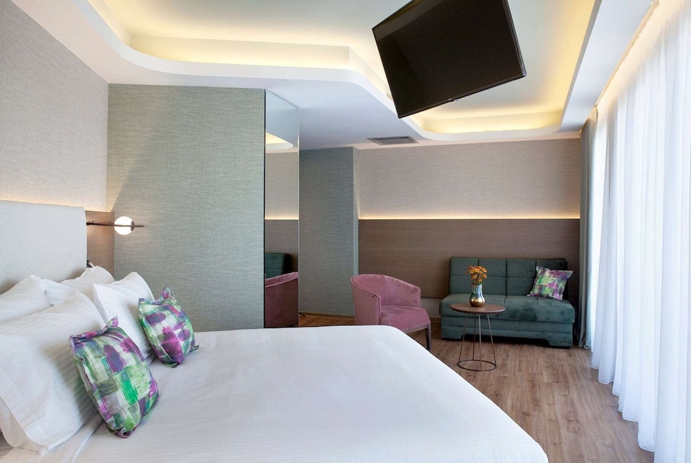 Zeus Essence Wyndham Athens Residence 35/76