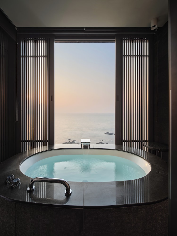 Ananti at Busan Cove 47/75