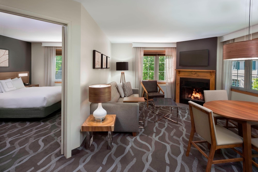 Room at Residence Inn Mont Tremblant Manoir Labelle, MONT TREMBLANT QUEBEC