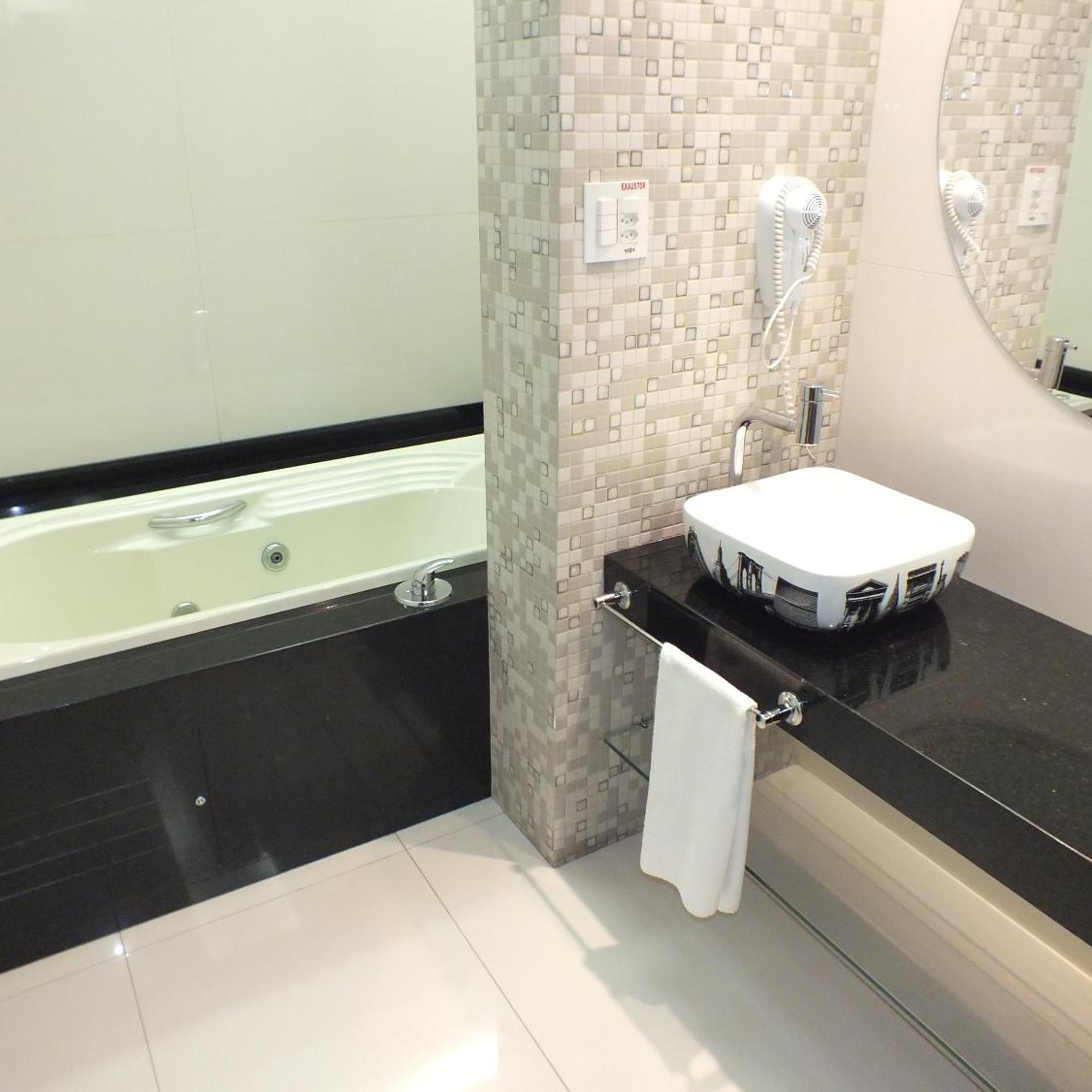 JB Palace Hotel 48/50