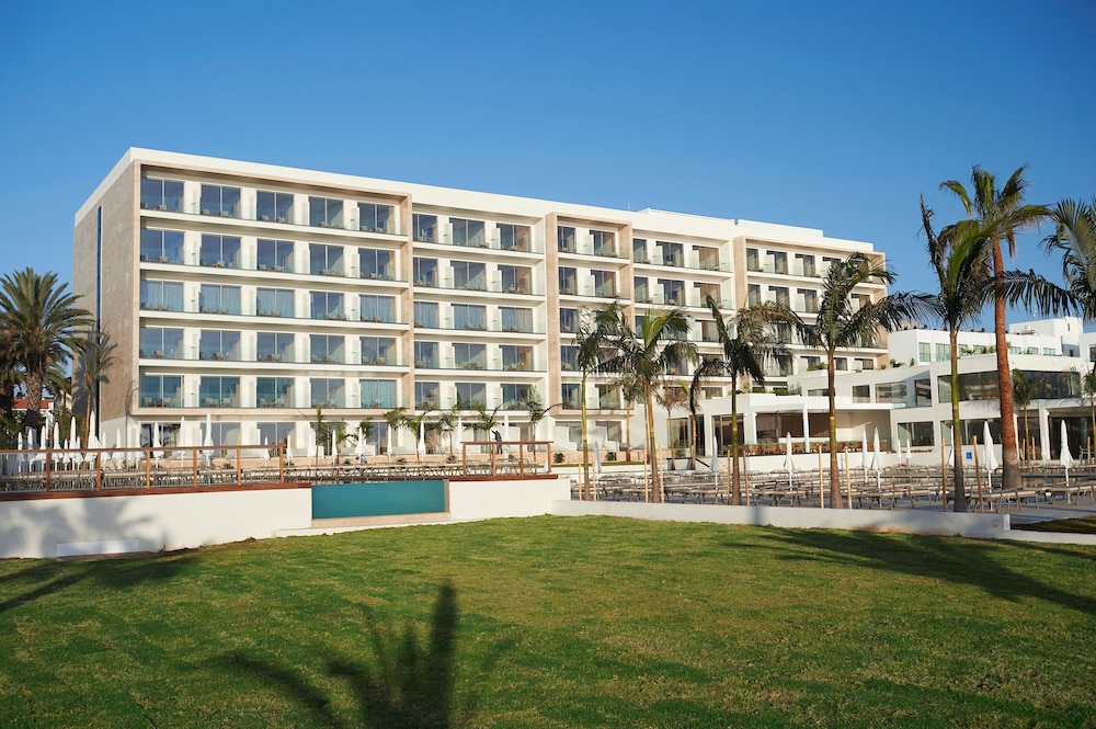 Sunrise Jade Hotel - Adults Only in PARALIMNI
