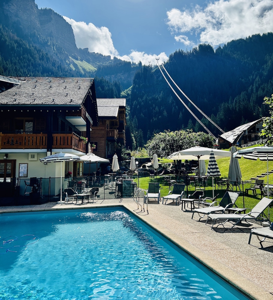 Hotel Les Prodains 43/50
