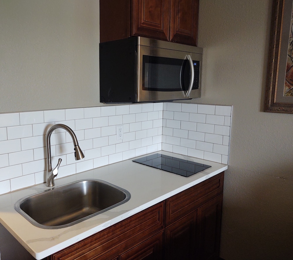 Norwood Inn And Suites Chaska 31/47