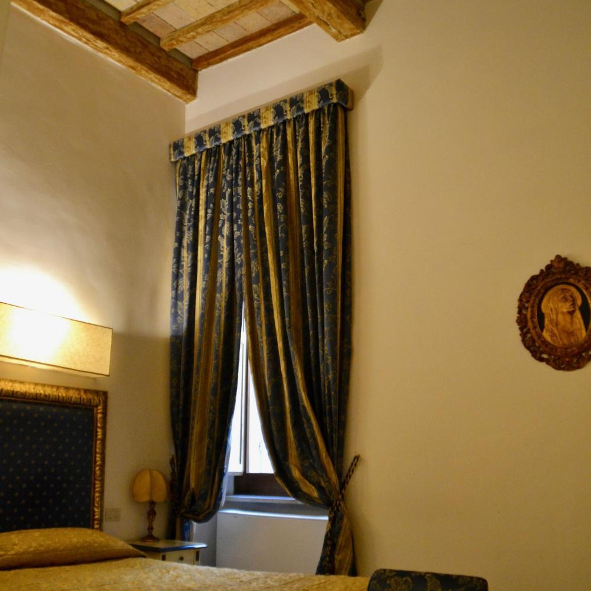 Hotel Italia 25/50
