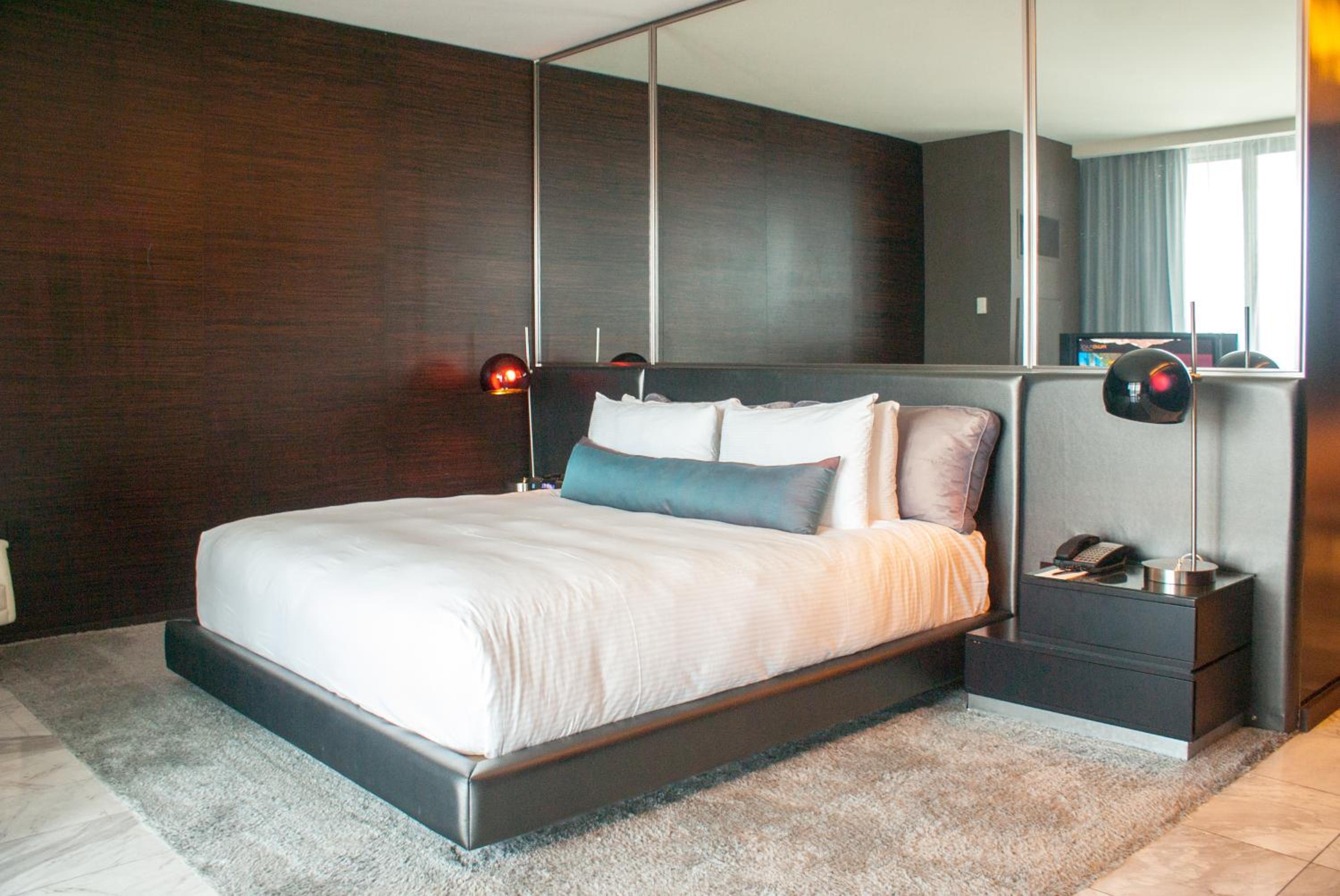 1 Bedroom, Suite, Strip View