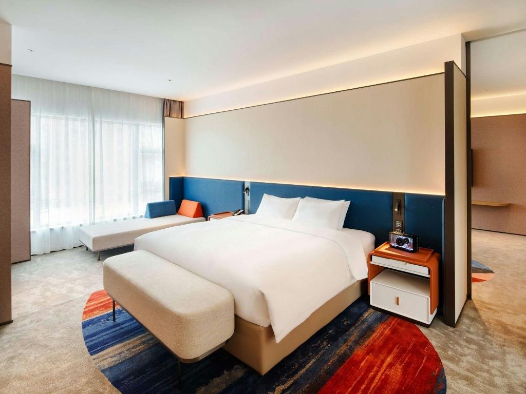 SUPERIOR, SUITE, DOUBLE BED
