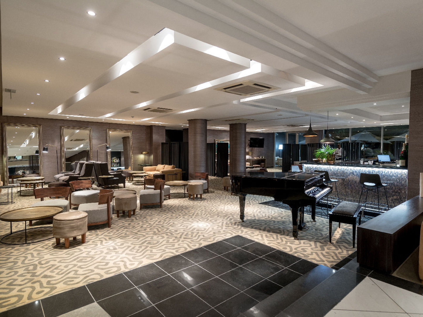 Avenida Hotel Maputo 41/56