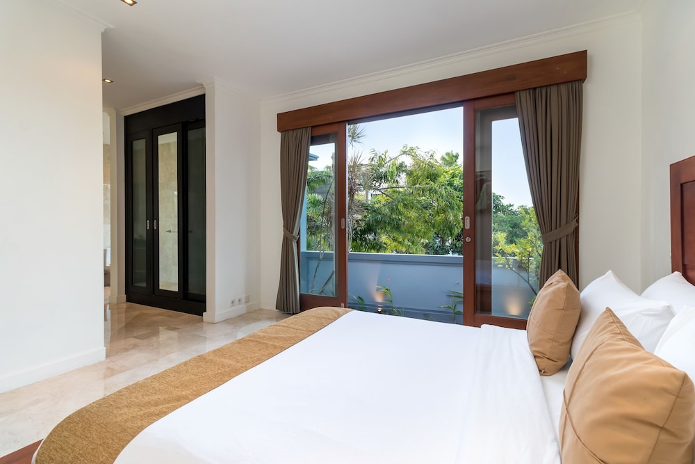 Villa Lalang Temu 8/24