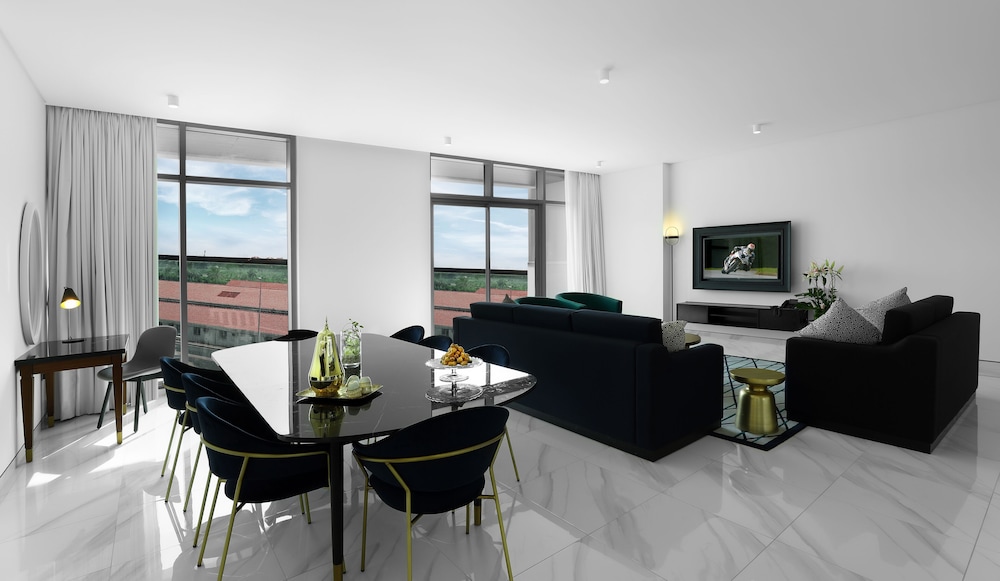 Millennium Atria Business Bay 73/93