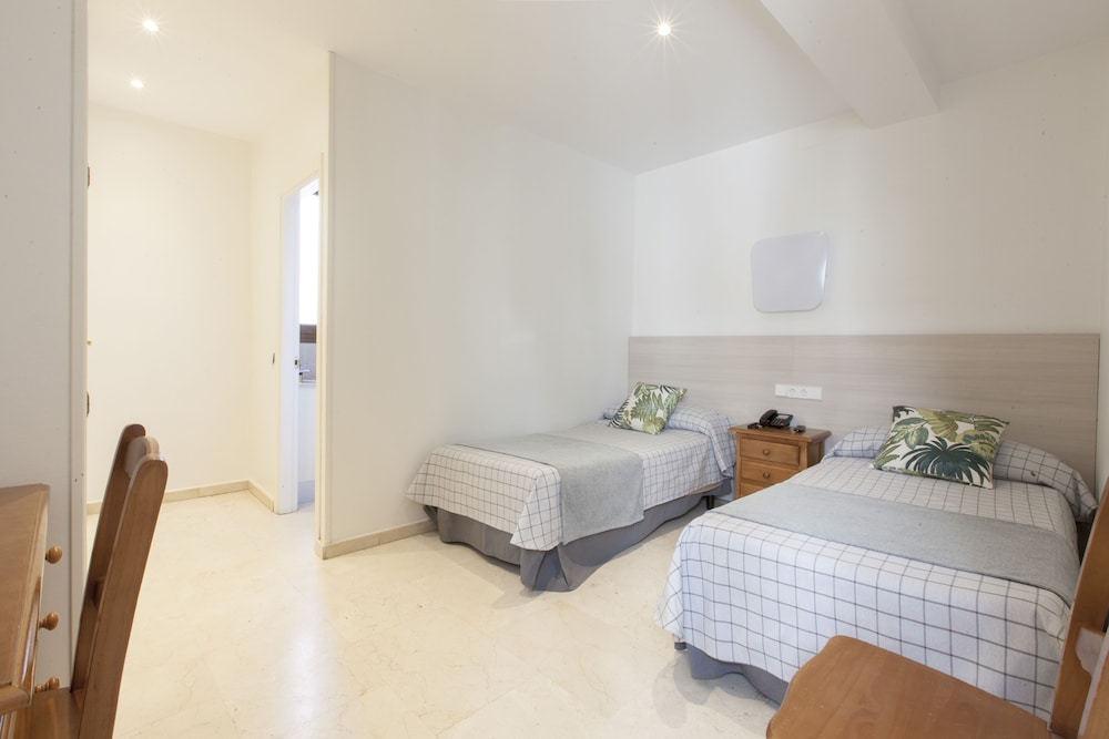 Hostal Castilla Ii Puerta Del Sol 39/73