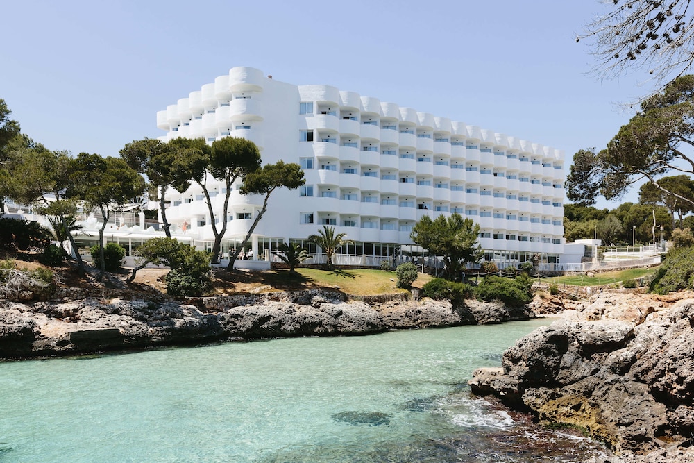 Aluasoul Mallorca Resort - Adults Only 4/71