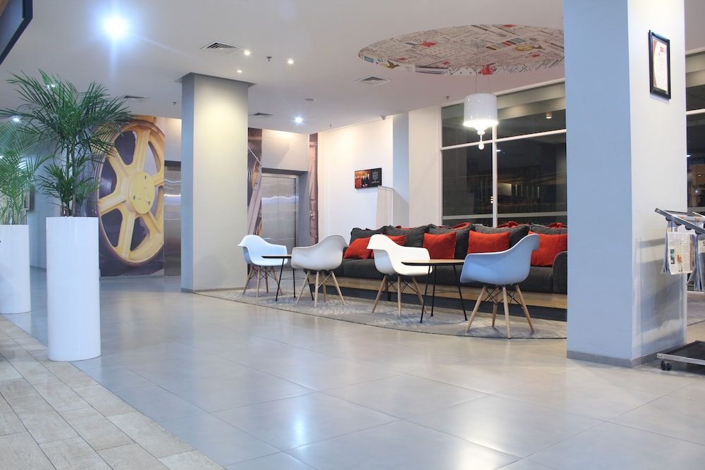 Ibis Bandung Pasteur 33/57
