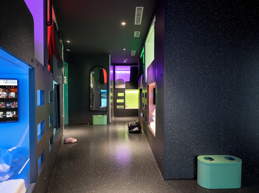 Amistat City Hostel Barcelona 49/50